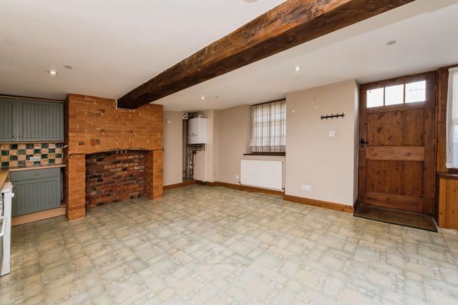1, Castle Mews, Castle Street, Axminster photo 4