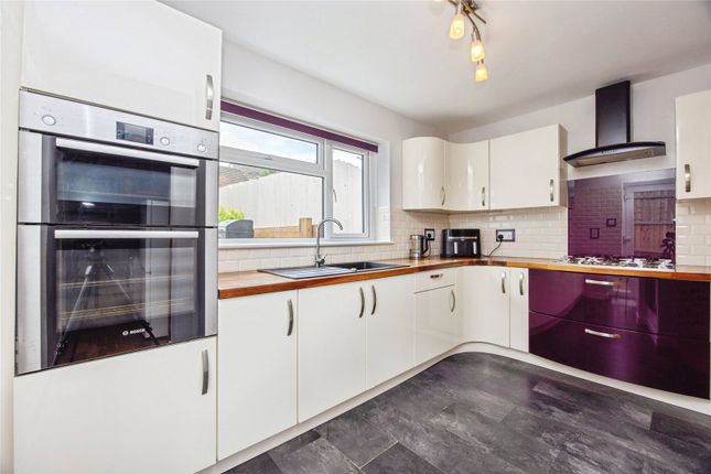 22, Margaret Crescent, Cornwall photo 2
