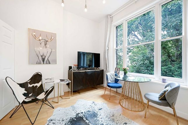 Flat 4, 60, Holland Road, London photo 2