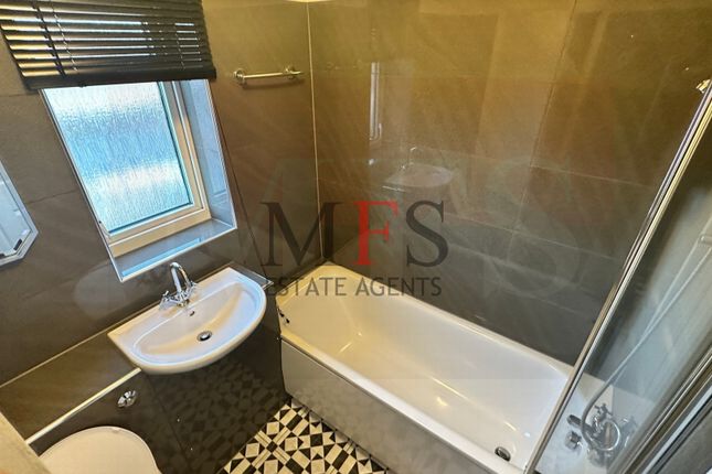 23, Copthorne Mews, Middlesex photo 5