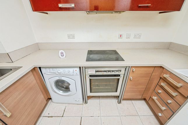 Apartment 503, 10, Townsend Way, Birmingham photo 4