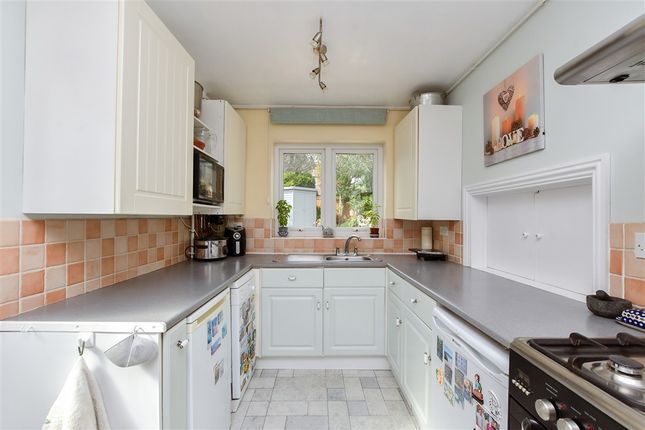 Mandeville Road, Canterbury photo 2