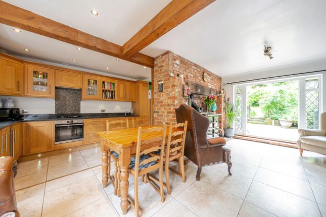 16 Hookwood Cottages,, Hookwood Road, Orpington photo 3