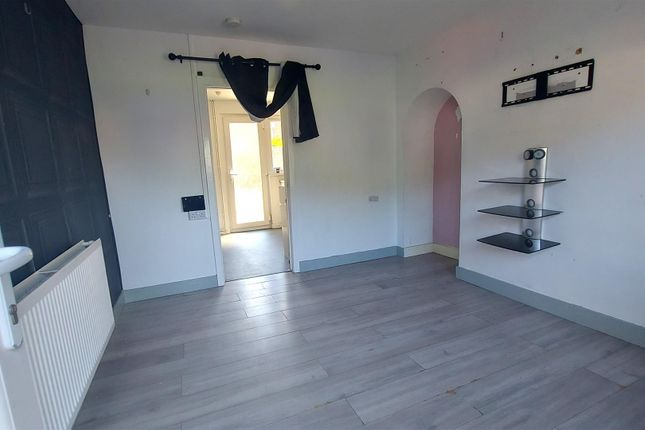 7, Brick Street, Port Talbot photo 3