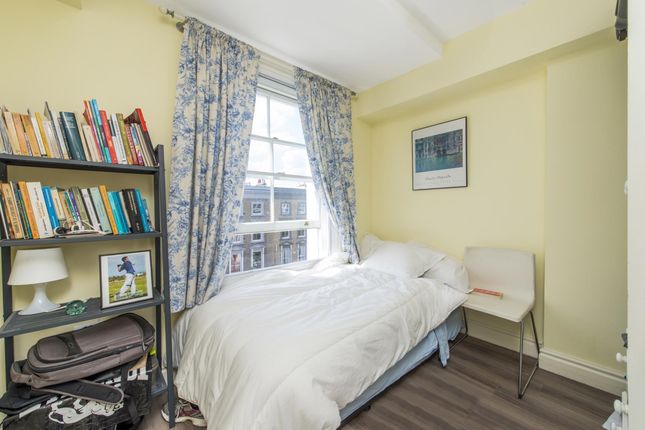 Flat to rent in Ladbroke Grove, London