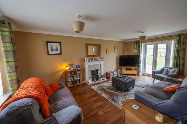 91, Retallick Meadows, St Austell photo 3