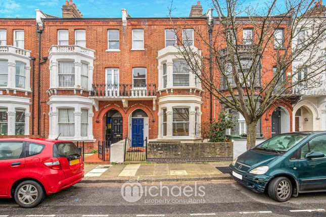 Thumbnail Town house for sale in Oxberry Avenue, London