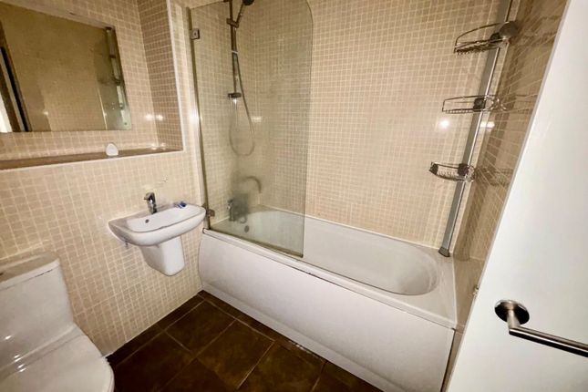 Apartment 201 Amazon Lofts, 9, Tenby Street, Birmingham photo 4