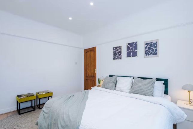 6, Rydal Avenue, Manchester photo 5