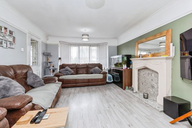 6, Windsor Close, Newton Aycliffe photo 3