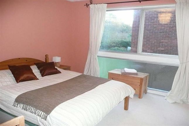 40, Josephine Court, Southcote Road, Reading photo 4