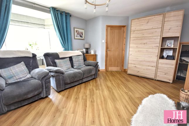 11, Himalaya Avenue, Barrow-in-Furness photo 4