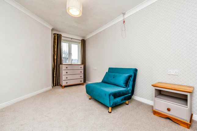 Flat for sale in Mayhall Court, Maghull, Liverpool, Merseyside