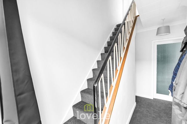 17 Pretymen Crescent, Grimsby photo 4