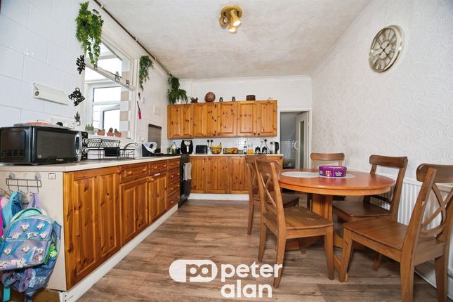 13a, Alfred Street, Maesteg photo 4