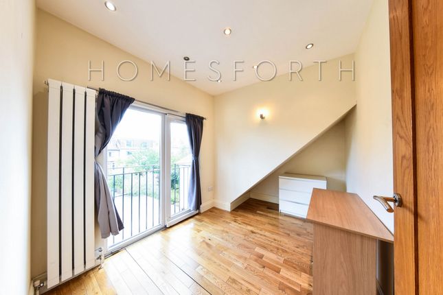 Flat to rent in Westbere Road, West Hampstead