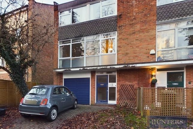 Thumbnail Terraced house to rent in Sparkford Close, Winchester