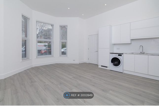 Flat A, Bouverie Road West, Folkestone photo 5