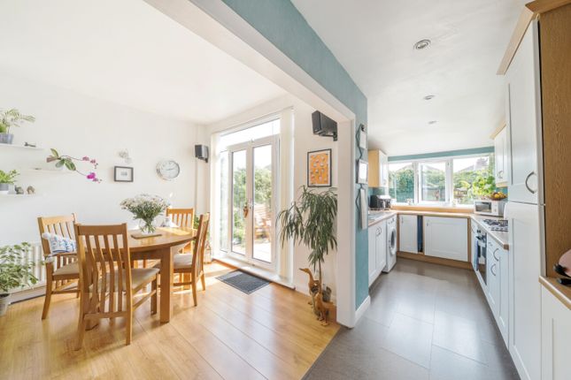 1339722-4-689A4c0464F9d-Arw