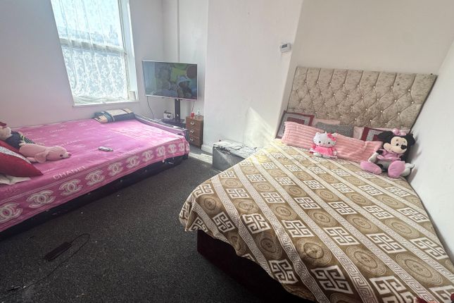 27, Conway Place, Leeds photo 5
