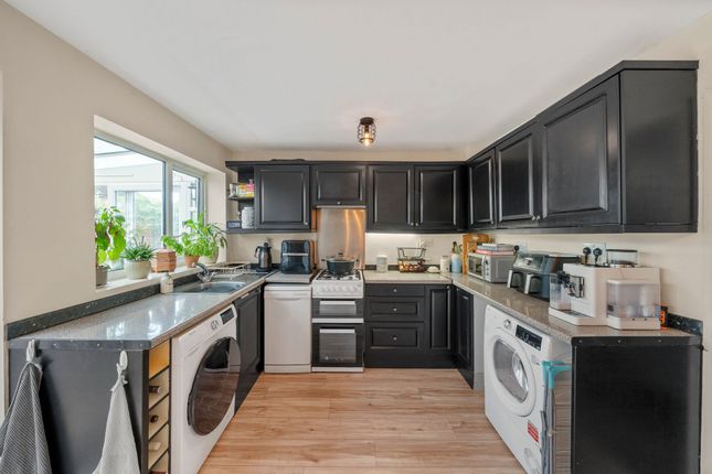 47 Thirlmere Avenue, Wigan photo 3