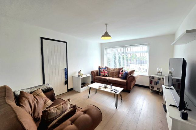 13,, Mulrankin Court, Merseyside photo 3