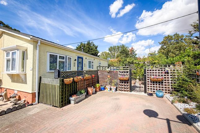 1-bed caravan on 1, Flagship Park, Flag Hill, Great Bentley, £95,000