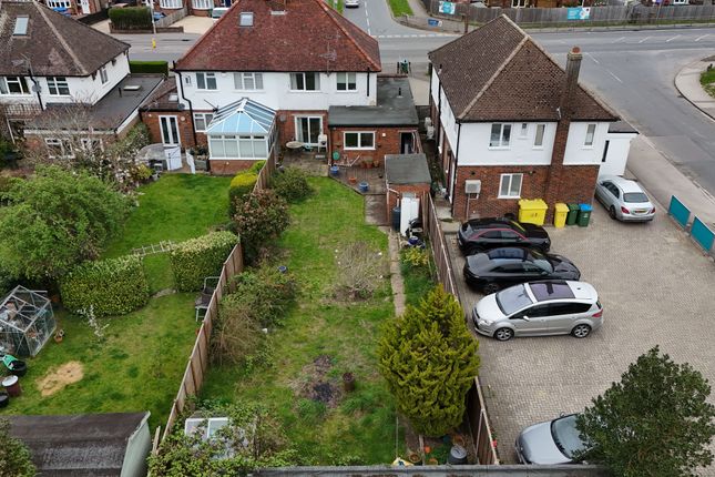 168 Tring Road, Aylesbury photo 3