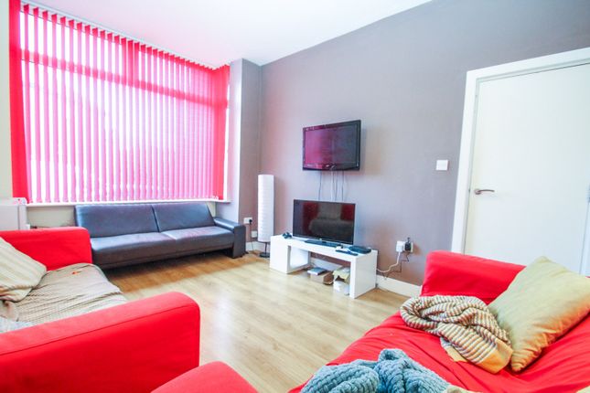 7, Beechwood Road, Leeds photo 3