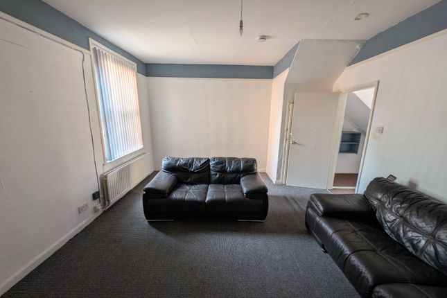 219, Southwick Road, Sunderland photo 5