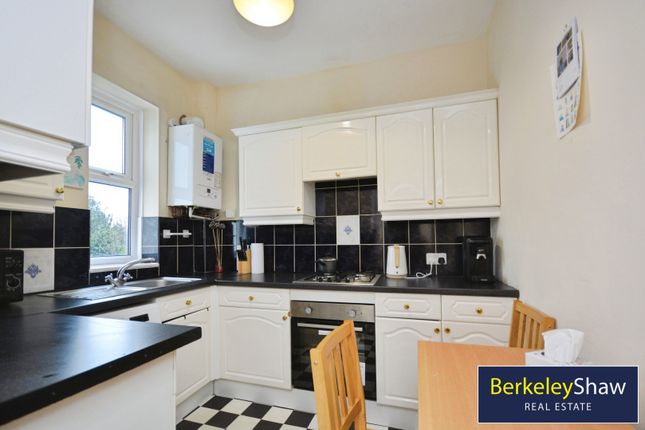 Flat 4, 3, Crescent Road, Southport photo 2