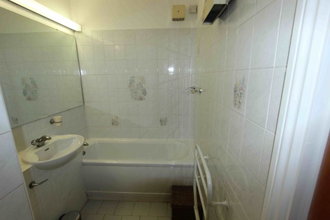 3, Station House, Datchet photo 3