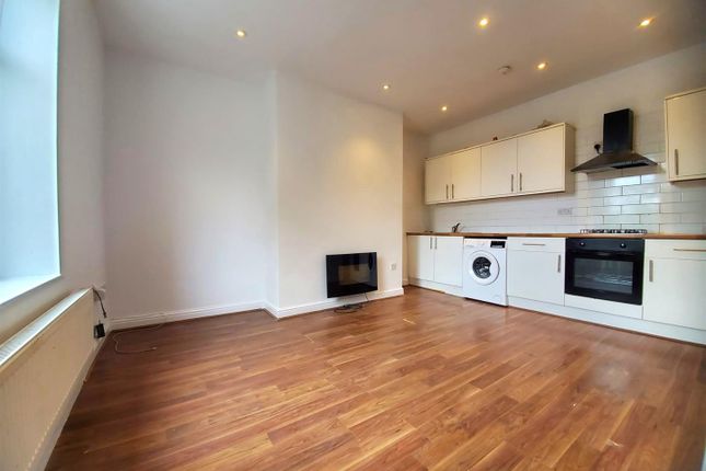 64, Mount Street, Huddersfield photo 3