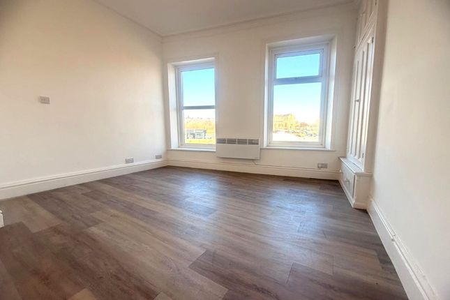 Flat 38A, Top Stables, Blackburn photo 4