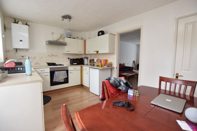 20, Lake Way, Huntingdon photo 3