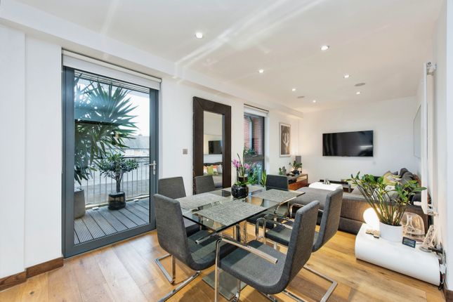 Thumbnail Flat for sale in 162 Tooting High Street, London