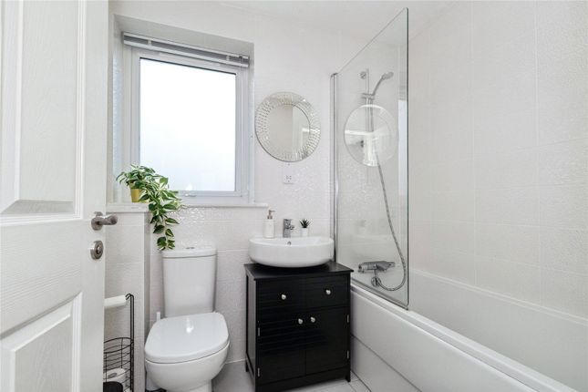 27, Arkley Street, Greater Manchester photo 3
