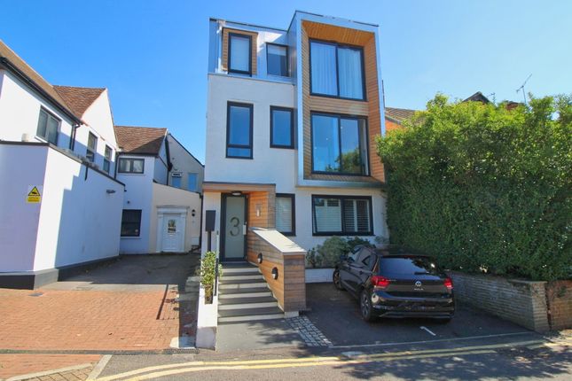 Flat for sale in Station Road, Borough Green