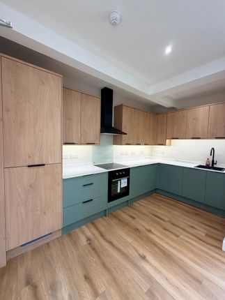 Room 4, 40a Sadler Gate, Derby photo 2