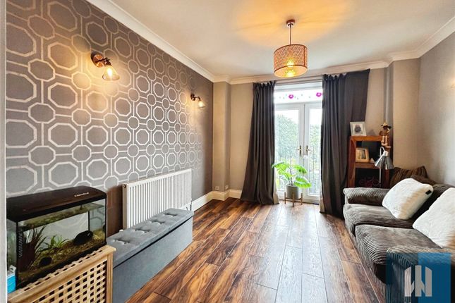 163, Meltham Road, Huddersfield photo 3