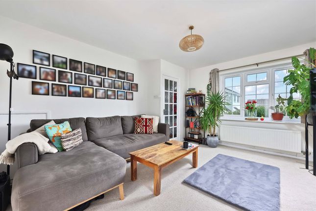 53, Torre Close, Devon photo 3