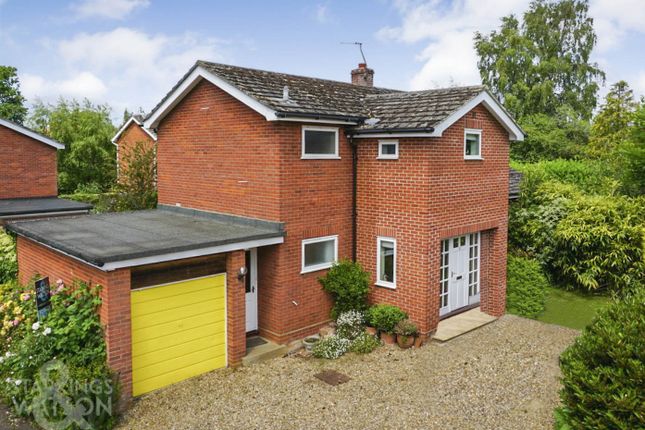 Detached house for sale in Dovecote Close, Brooke, Norwich