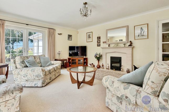 Roseberry, Harcombe Road, Axminster photo 4