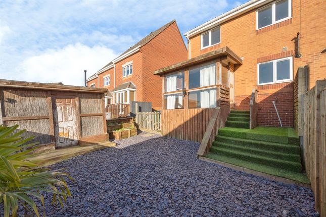 3, Hills Close, Mexborough photo 4