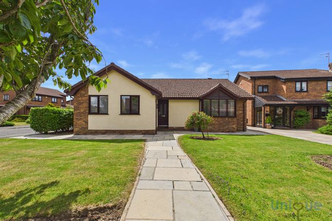 3-bed house on 9, Gladeway, Thornton-Cleveleys, £355,000