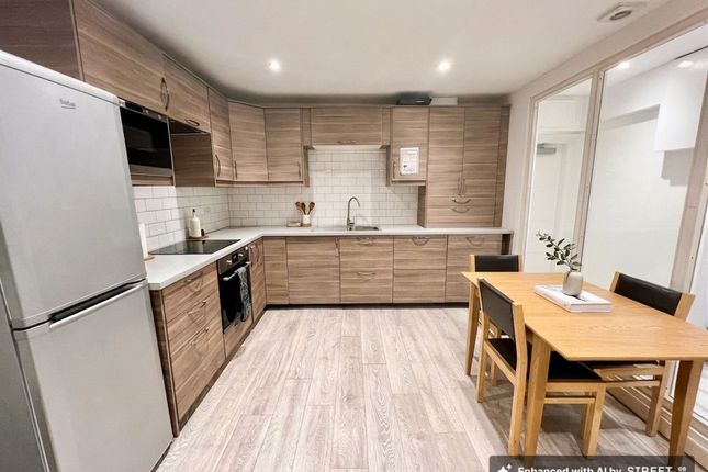 Room 3 6 Back Grafton Street, Altrincham photo 3