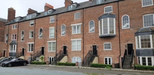 Flat to rent in Albion Street, Hull