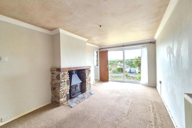 13, St Elvan Crescent, Porthleven photo 3