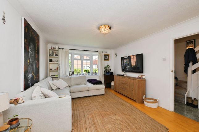 20, Sylvandale, Welwyn Garden City photo 4