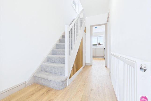 25, Faversham Road, Burton-On-Trent photo 3